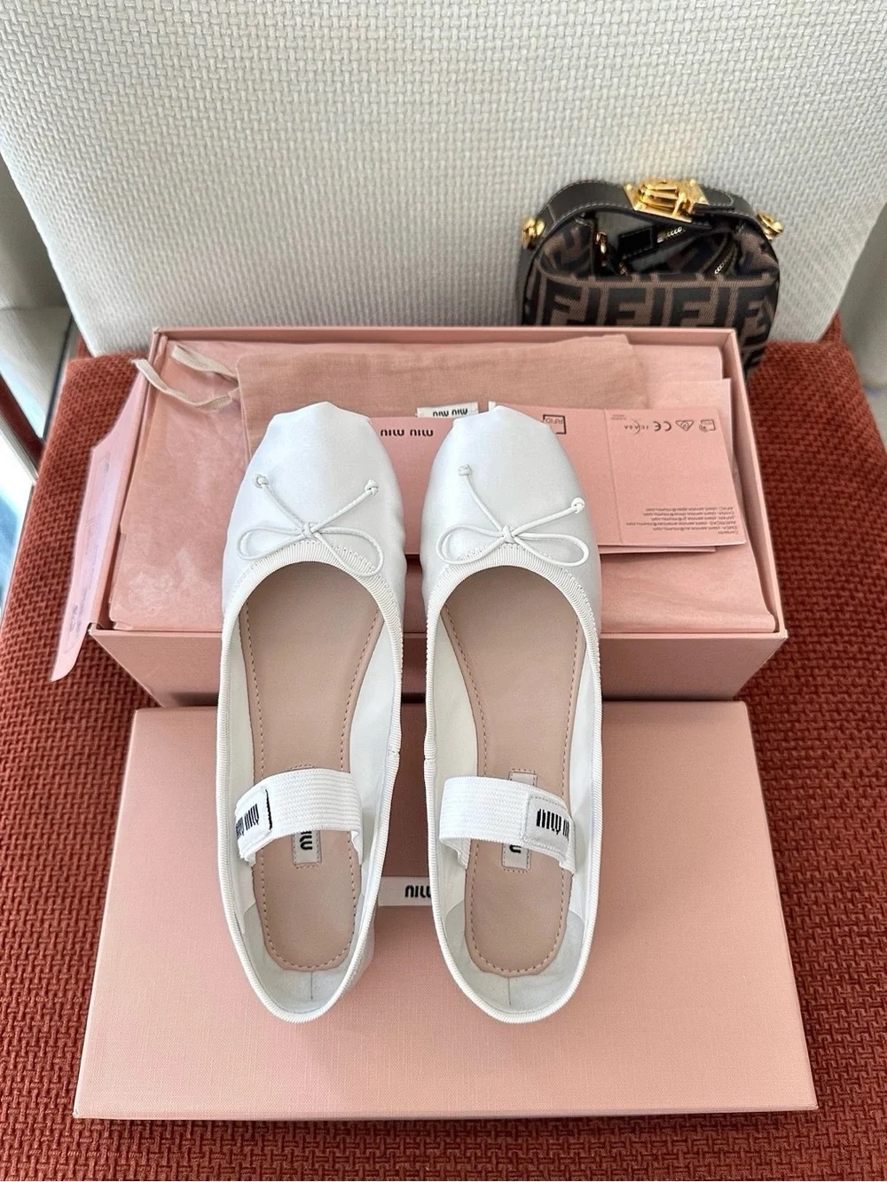 Miu Miu White Leather Mary Jane Ballet Flats with Bow - Picture 4 of 7